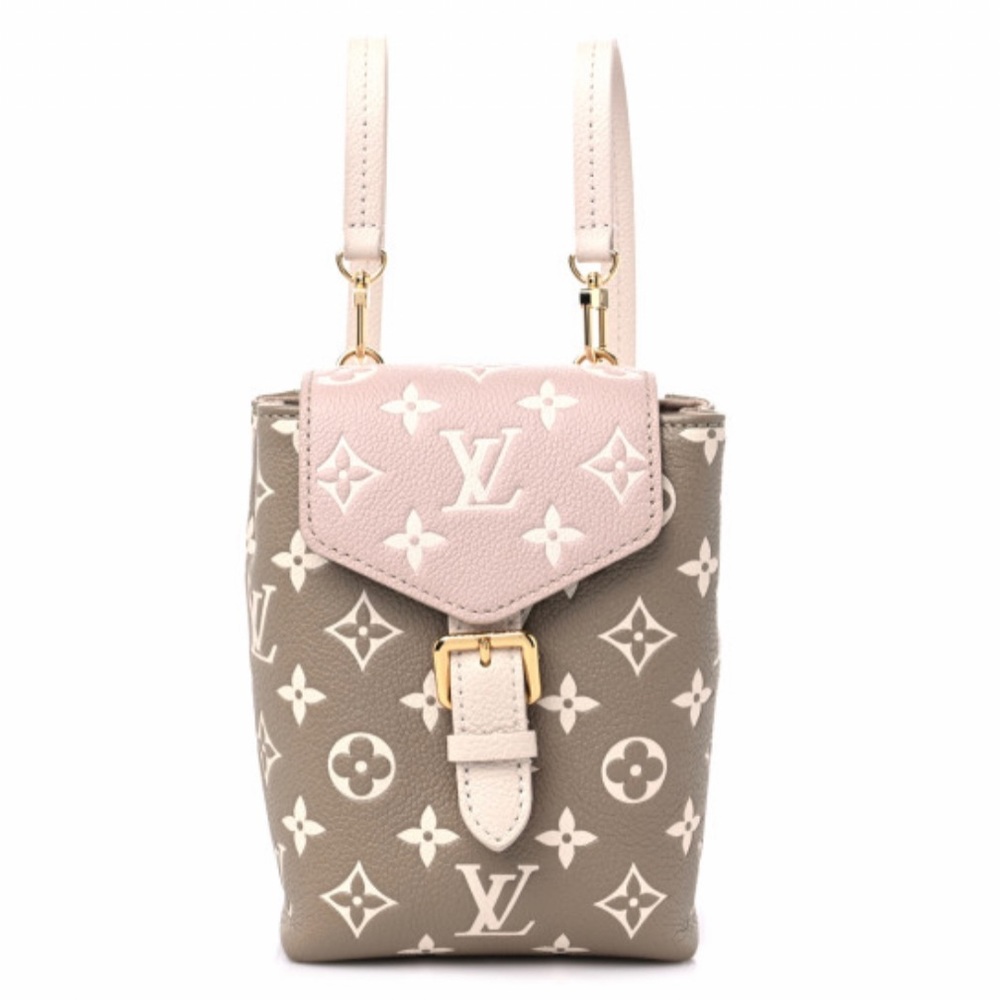 LOUIS VUITTON
Empreinte Monogram Spring in the City Backpack in Kaki